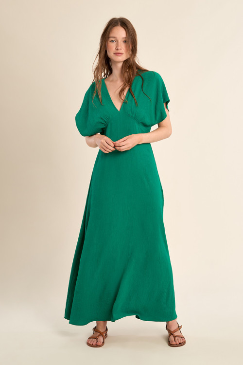 Long dress, V-neck