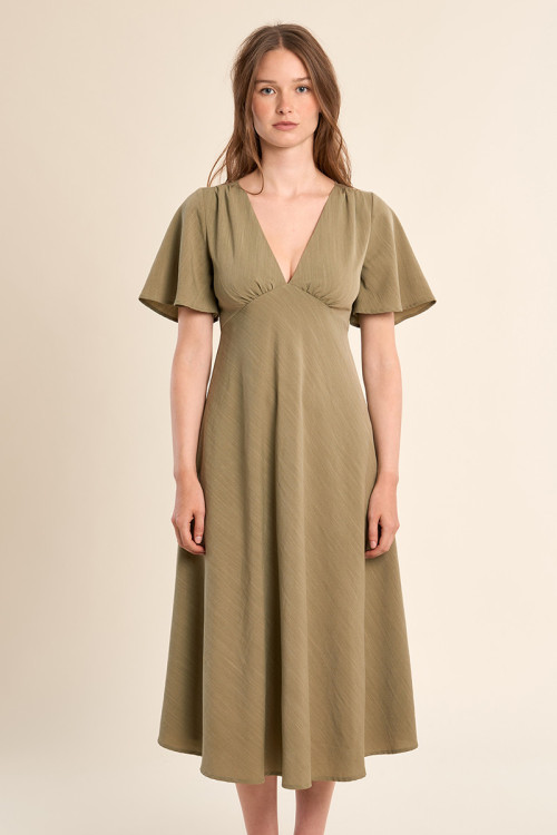 Long dress, V-neck