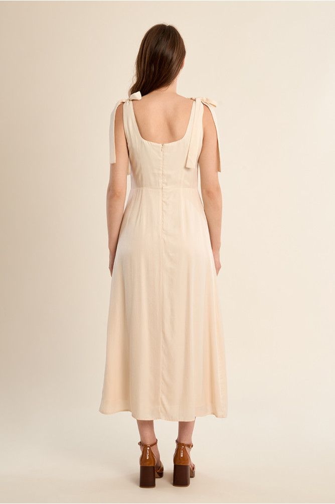 Long dress to tie, satin effect