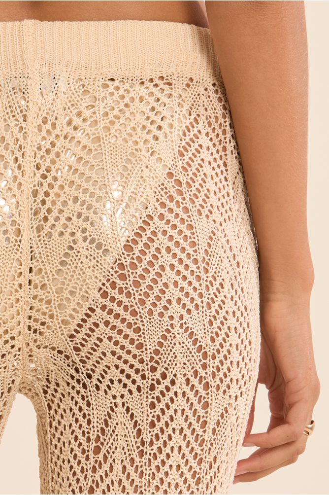 Pantalón de mujer largo, ajustado, crochet.