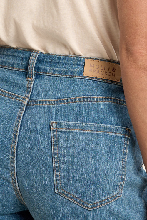 Short large en denim