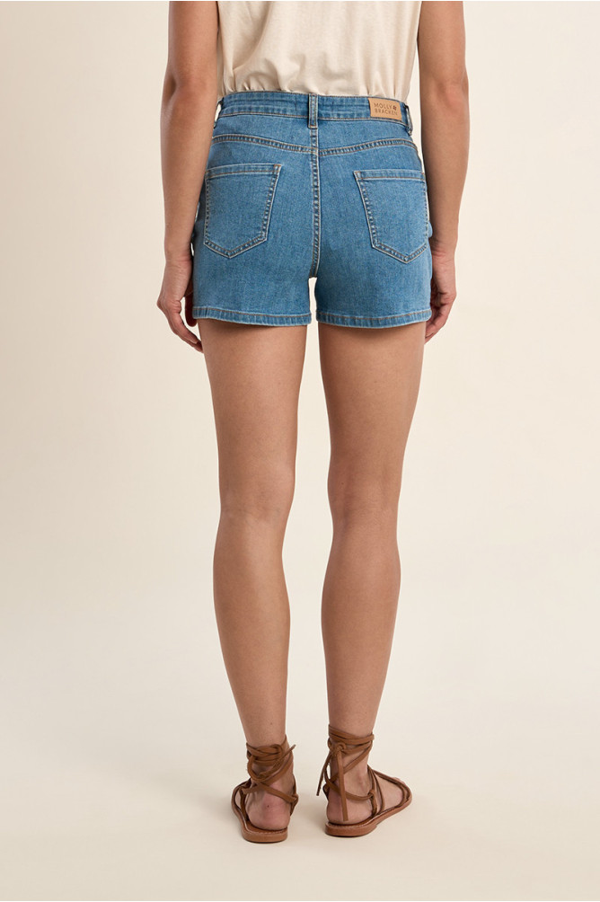 Short de mujer vaquero, cinco bolsillos.