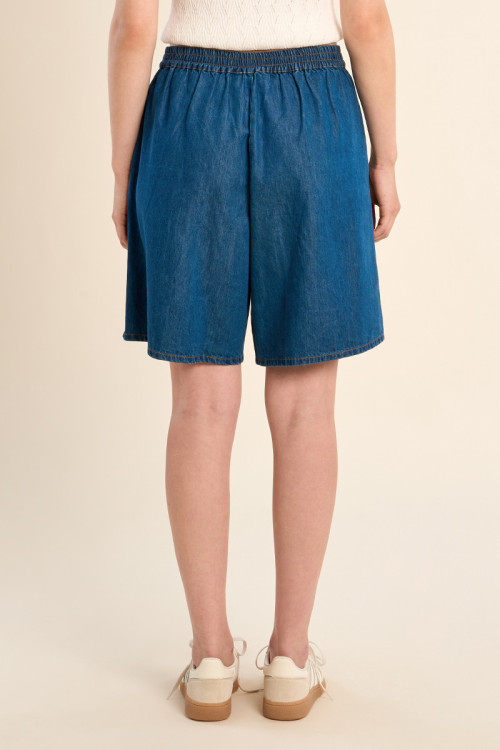 Short de mujer vaquero, con lazada.