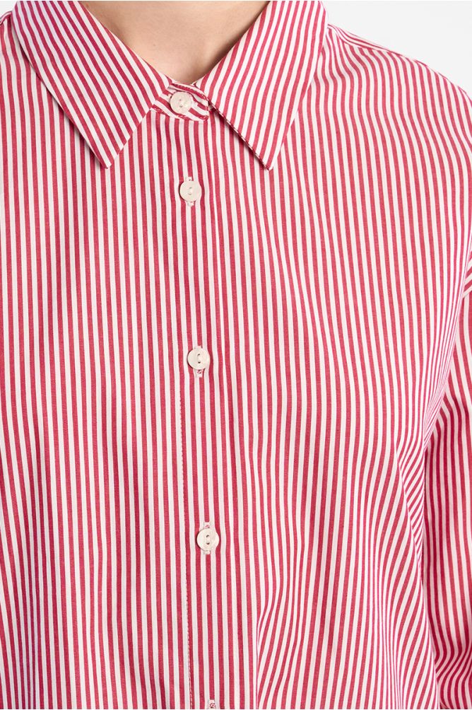Oversized shirt in red striped cotton