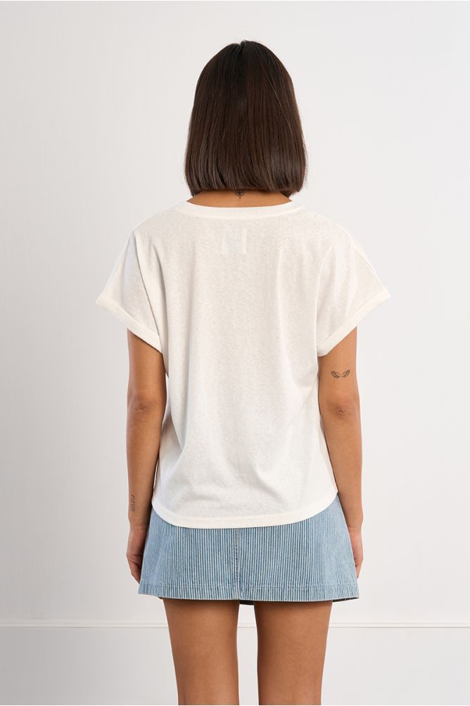 Basic T-shirt with heart embroidery