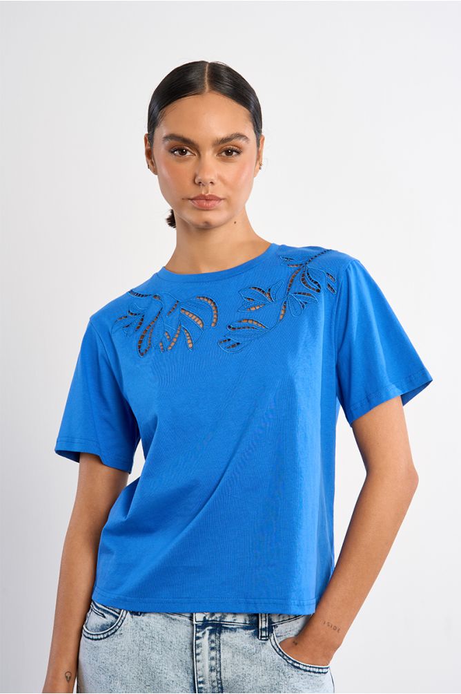 Casual openwork embroidery T-shirt