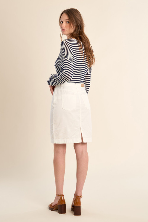 Short denim skirt