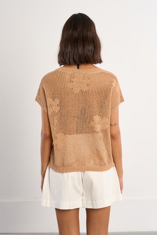 Fine knit top with floral details