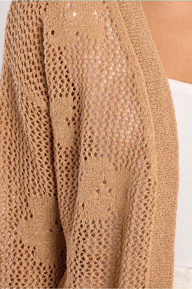 Fine knit cardigan with floral details