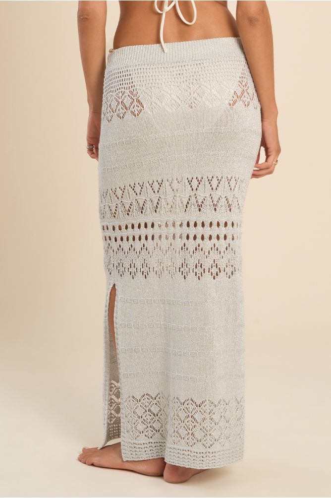 Longue jupe de plage en crochet