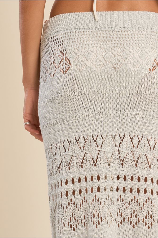 Longue jupe de plage en crochet