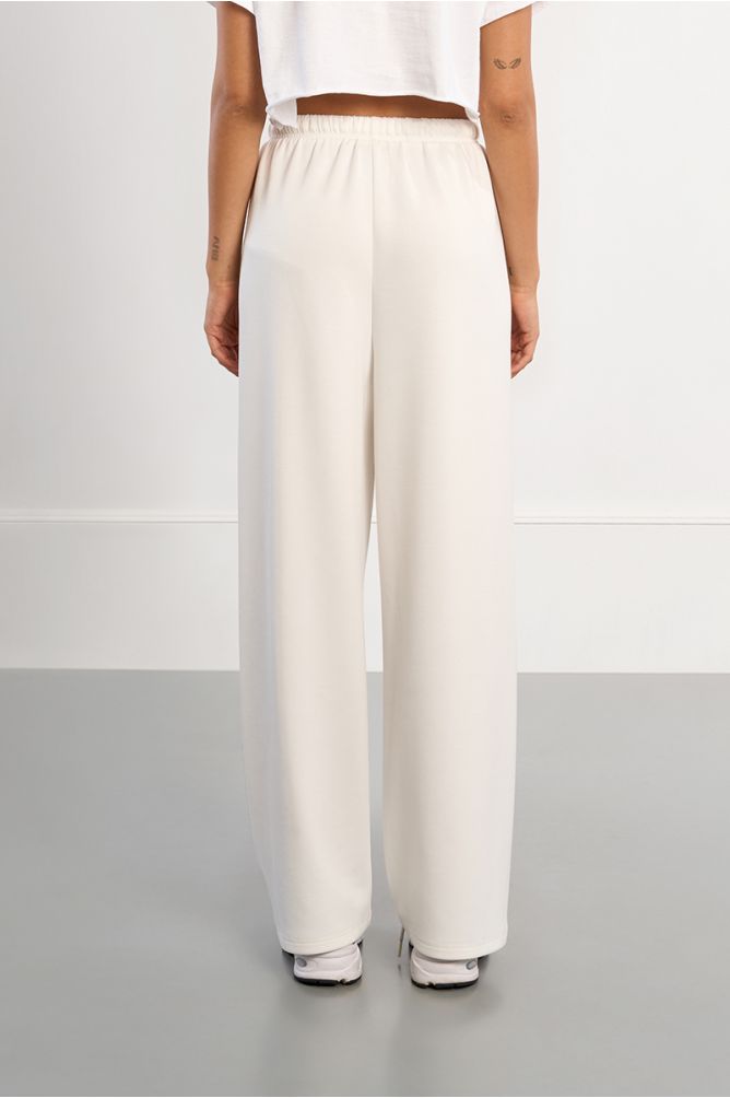 Pantalón de mujer largo, de chandal.