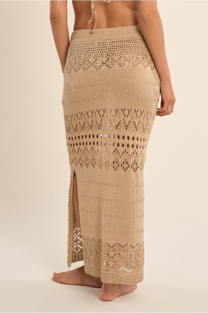 Longue jupe de plage en crochet
