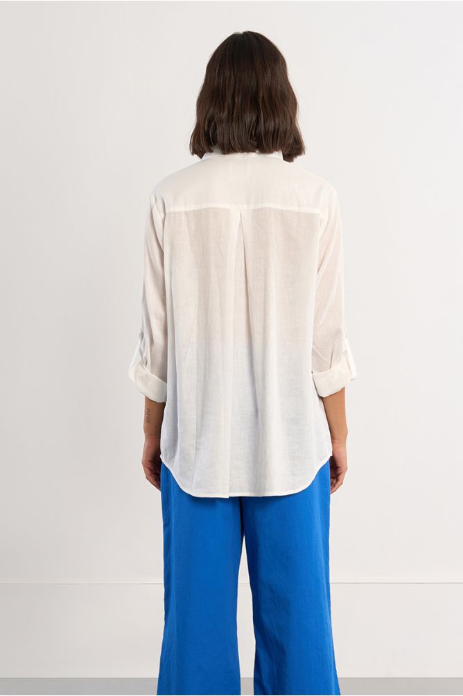 Camisa de mujer manga 3/4, ajustable.