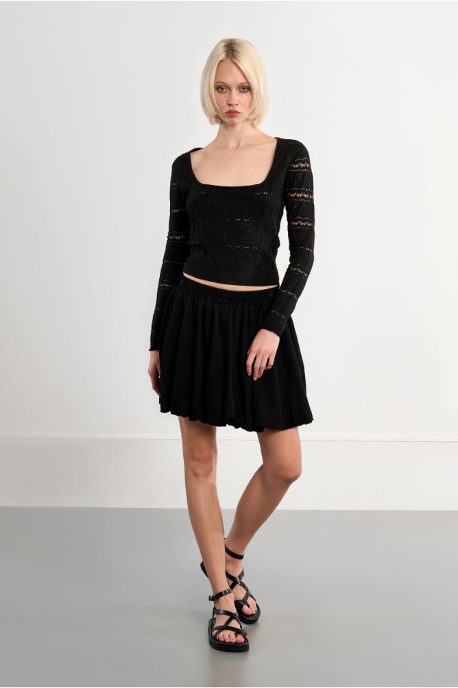 Maille en crochet col carré