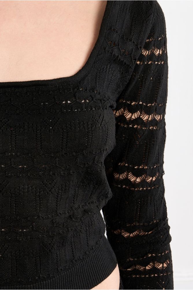 Maille en crochet col carré