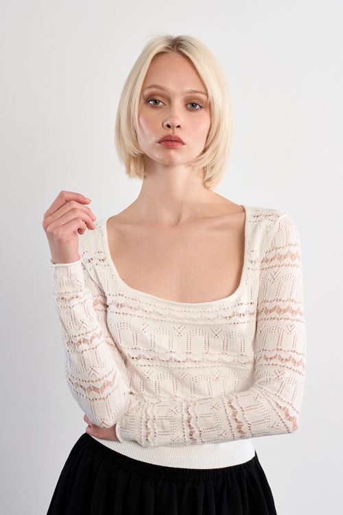 Maille en crochet col carré