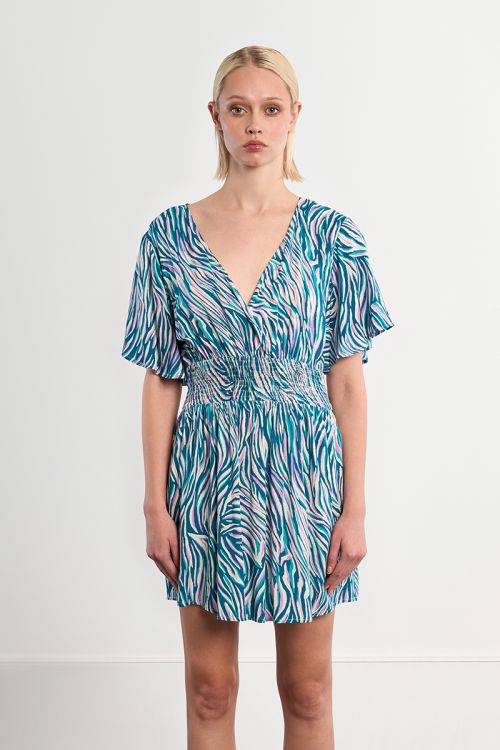 Vestido de manga corta mariposa, con estampado multicolor.