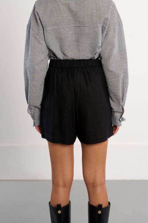 Linen shorts