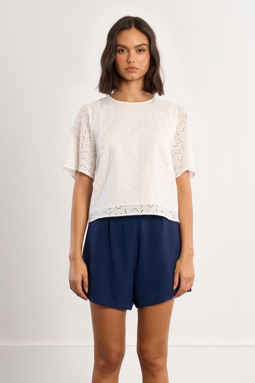 Top coton, en broderie anglaise