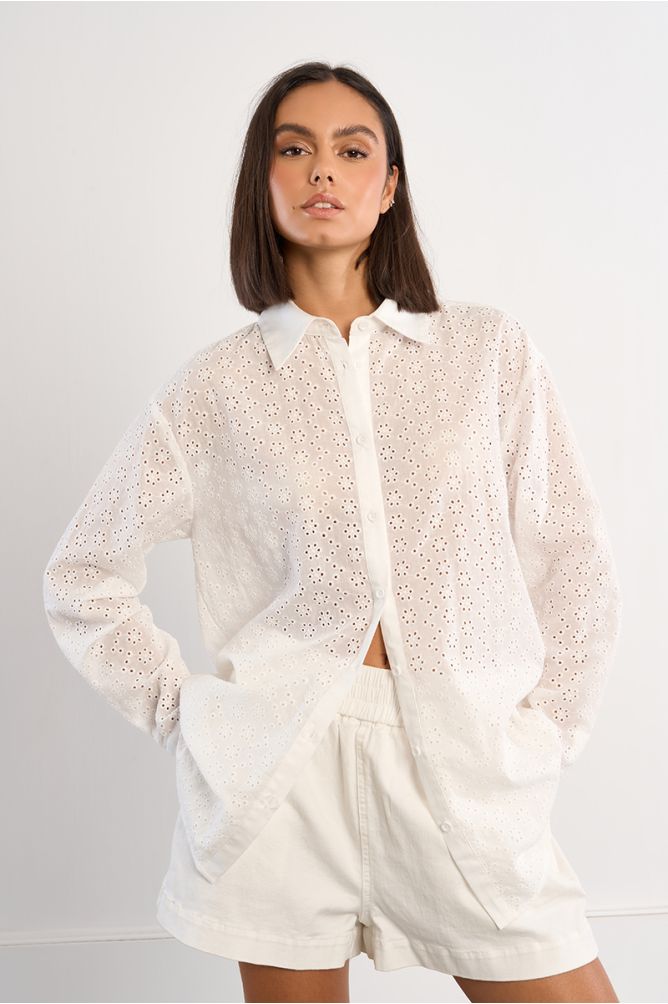 Chemise coton, en broderie anglaise