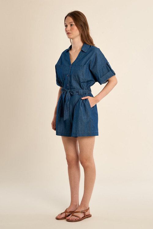Jumpsuit with shorts that can be tied at the waist