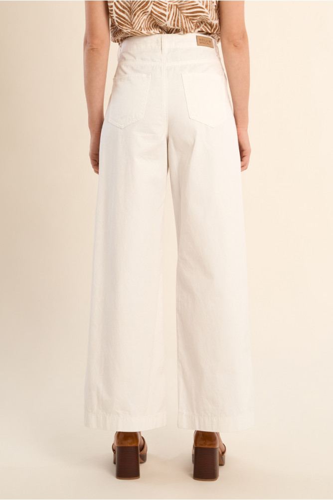 Jean taille haute et large
