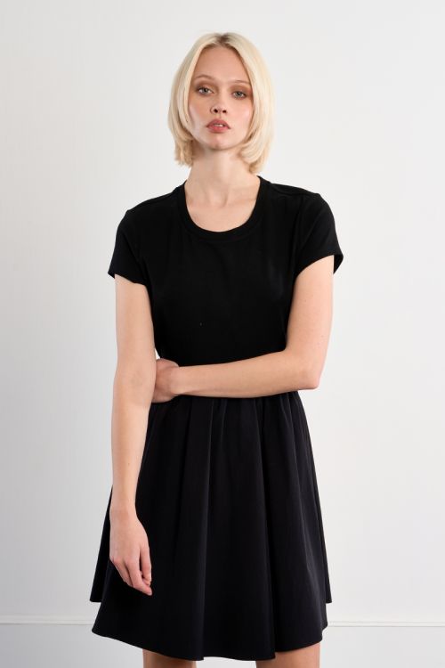 Robe mini en nylon, à cordon