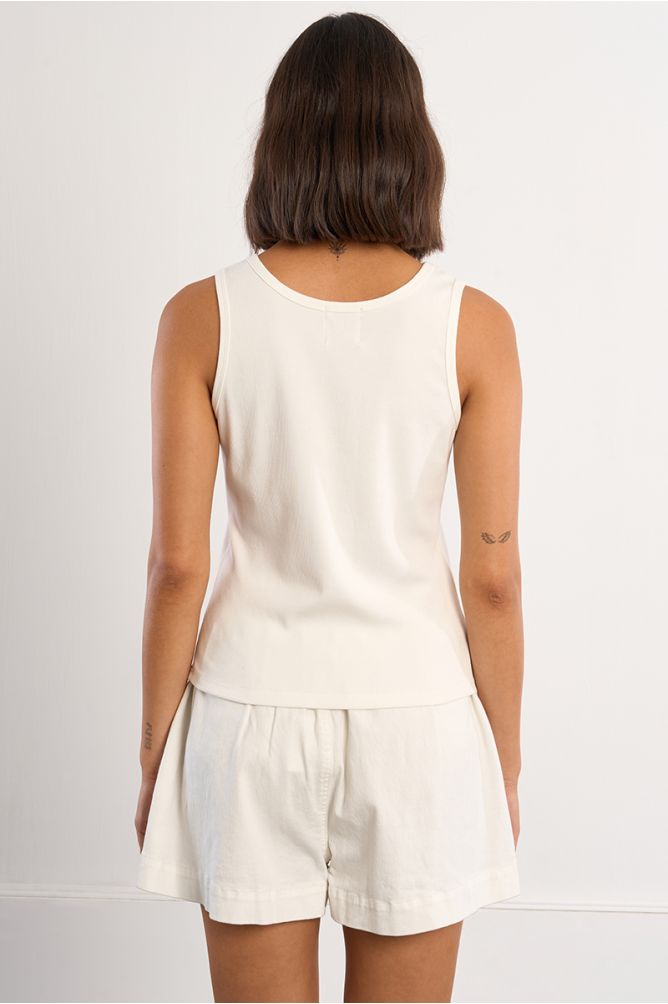 Top de mujer sin manga, con estampado.