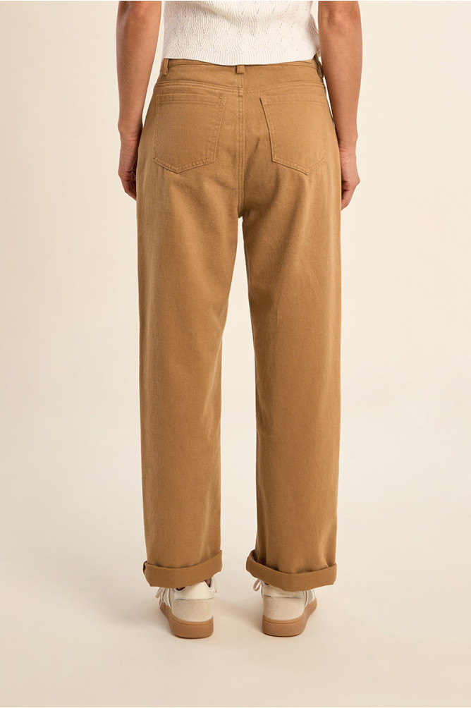 Straight pants