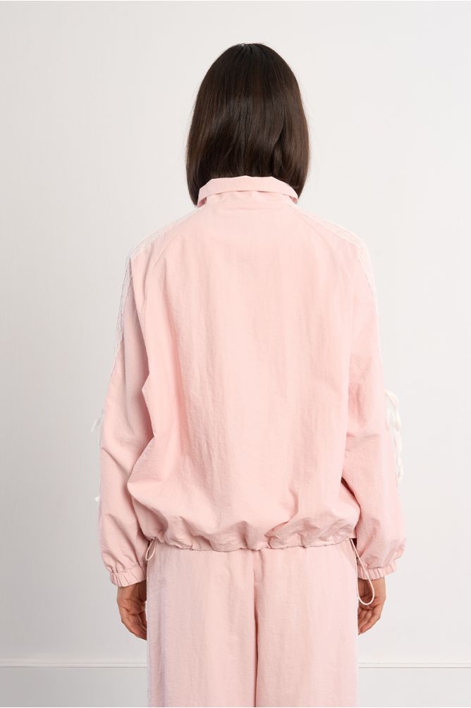 Veste de survêtement en nylon et en dentelle