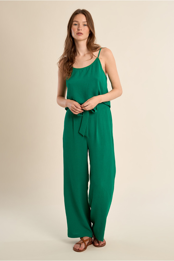Pantalón de mujer largo, con lazada y pliegues.