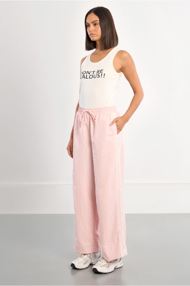 Pantalón de mujer largo, de chandal.