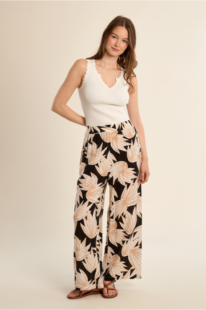 Pantalón de mujer largo, con estampado.