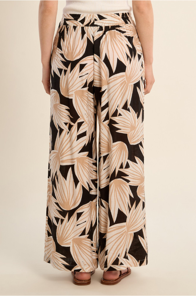 Pantalón de mujer largo, con estampado.