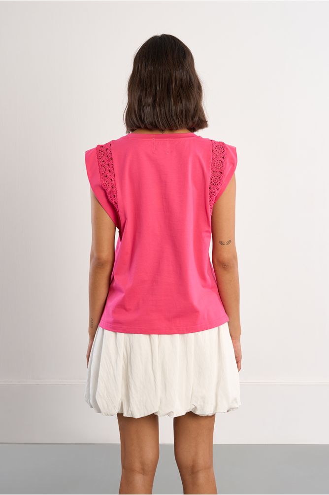 T-shirt aux manches ajourées