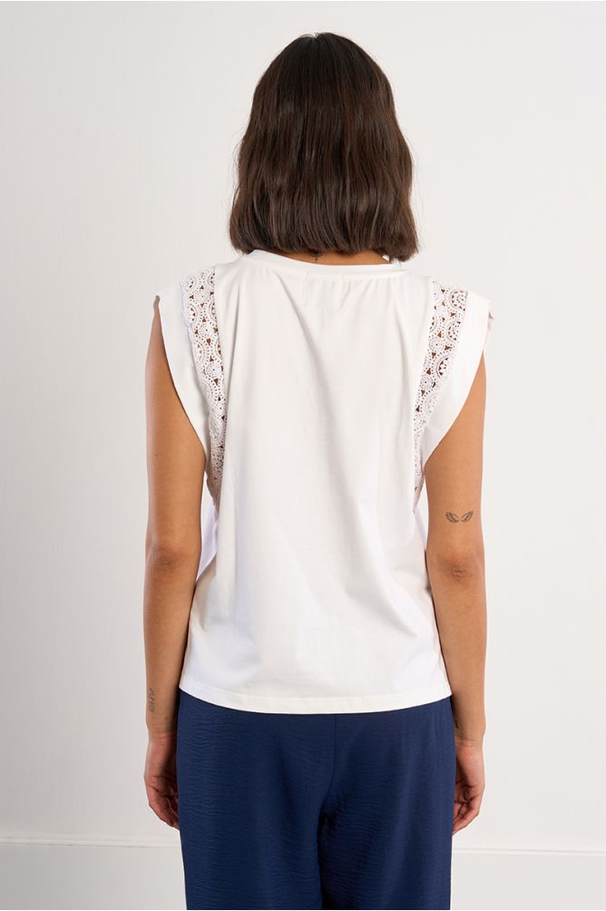 T-shirt with openwork sleeves