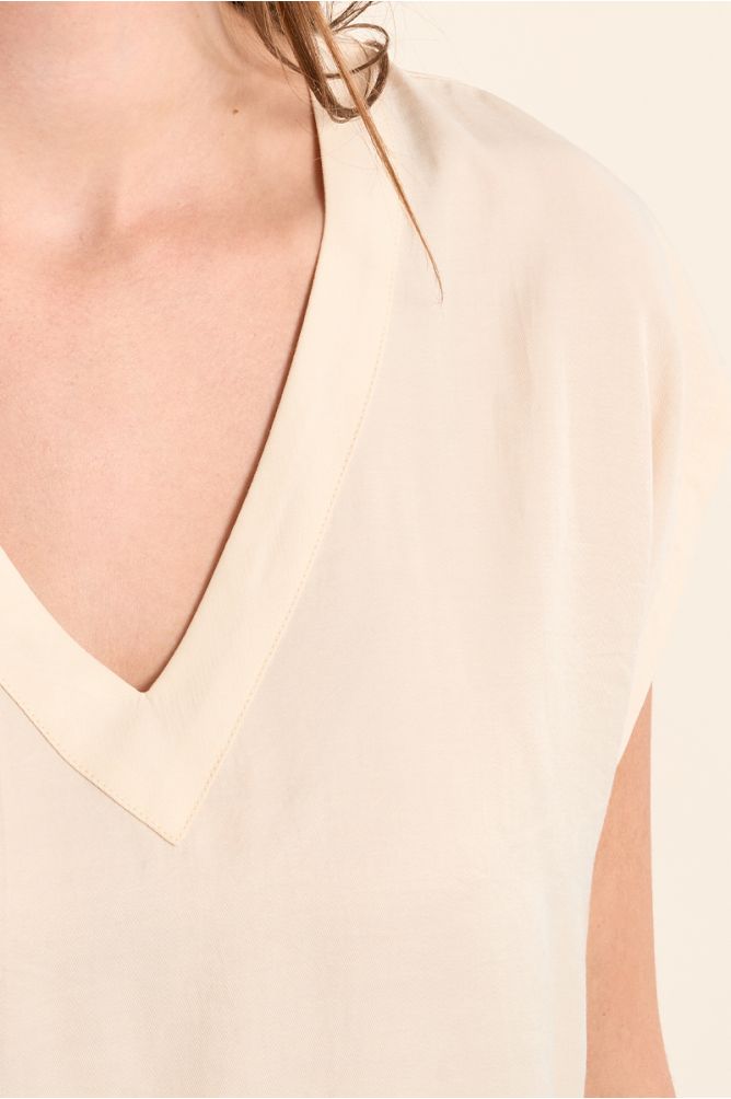 T-shirt basique parsemé de strass
