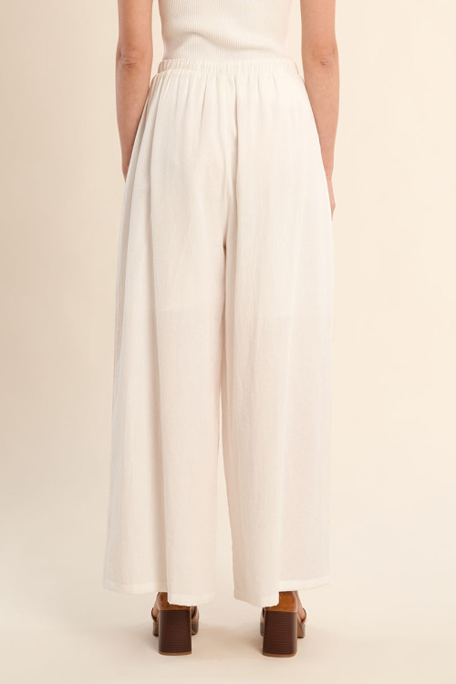 Pantalón de mujer largo, detalle abalorios.