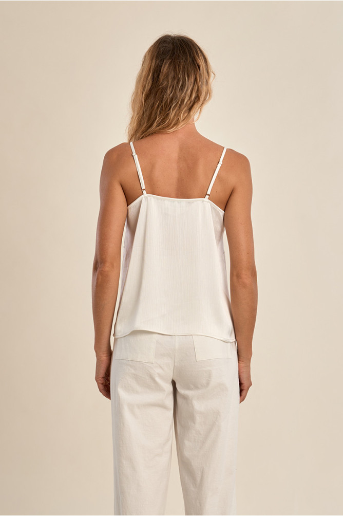 Top de mujer lencero, de tirantes, con encaje.
