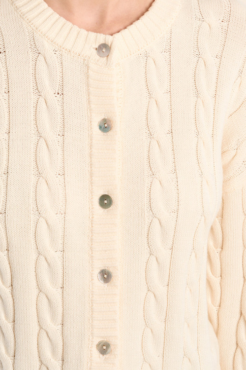 Cardigan en maille tressée