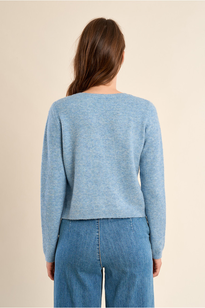 Knitted cardigan, buttoned