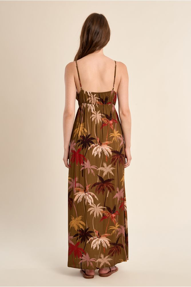 Vestido largo, de tirantes, con estampado.