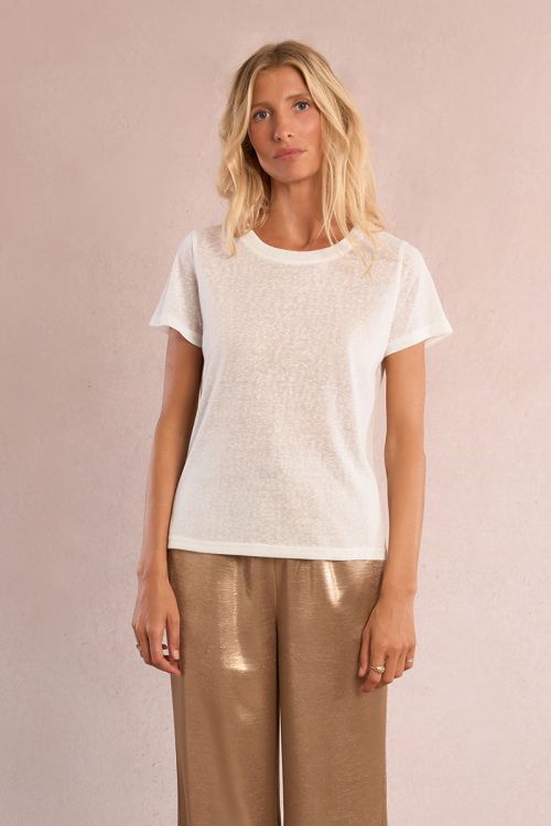 Camiseta de mujer de manga corta, tejido brillante.