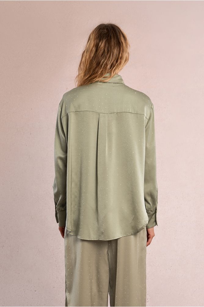 Camisa de mujer de manga larga, abalorios brillantes.