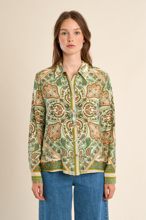 Lightweight shirt, scarf print