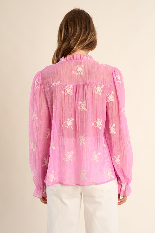 Camisa de mujer de manga larga poeta, con estampado.
