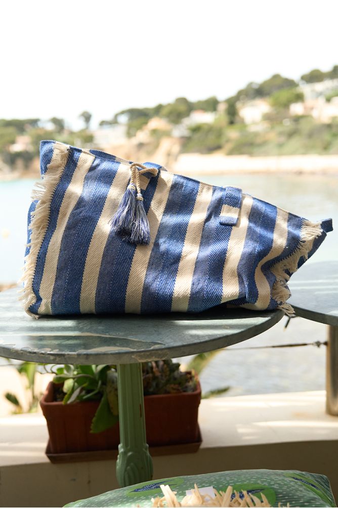 Large tote bag, made of cotton