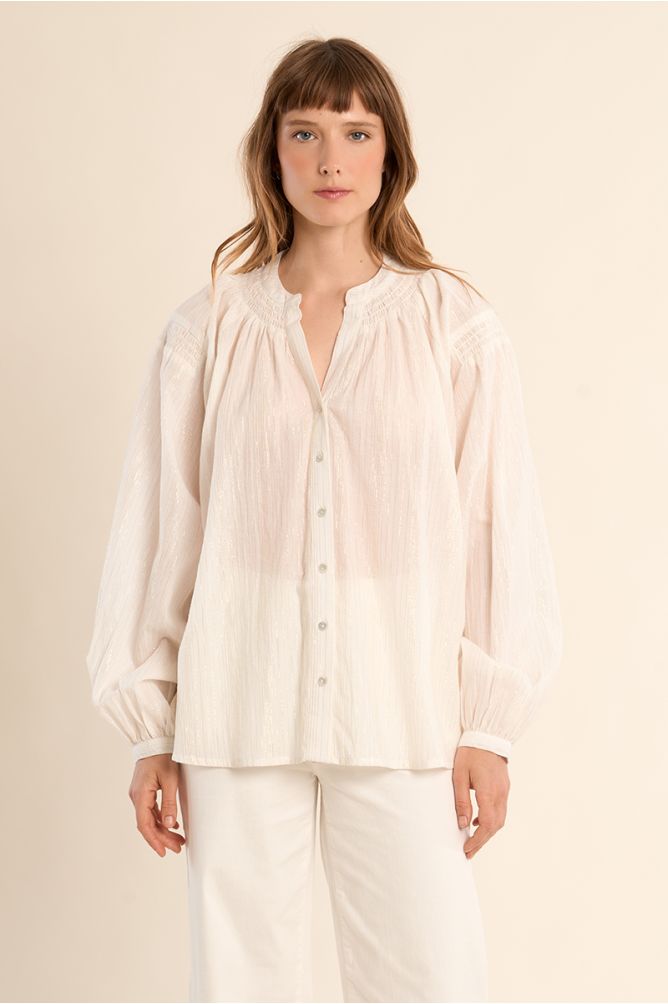 Camisa de mujer de manga larga, abullonada.