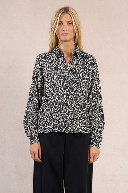 Printed shirt, flap pockets
